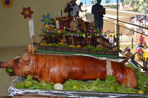Festa De Porcos De Fenda