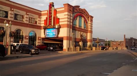 Hollywood Casino Estacionamento Em Aurora Il