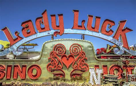 Lady Luck Casino Relogio