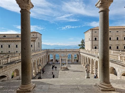 Monte Cassino De Acomodacoes Especiais