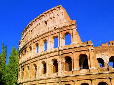 Roman Colosseum Betsul