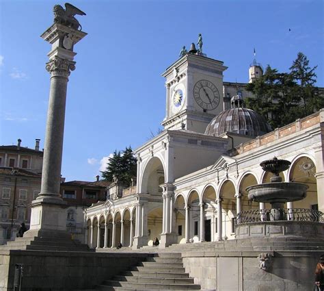 Sala De Fenda De Fortuna De Udine