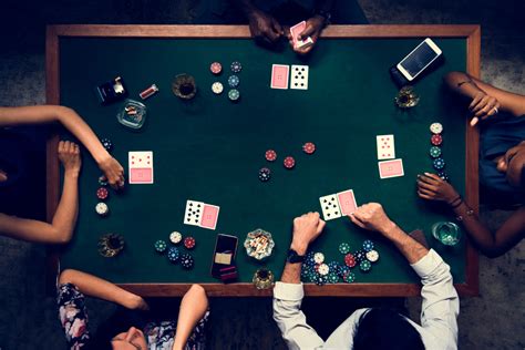 Tentang Cinta De Poker